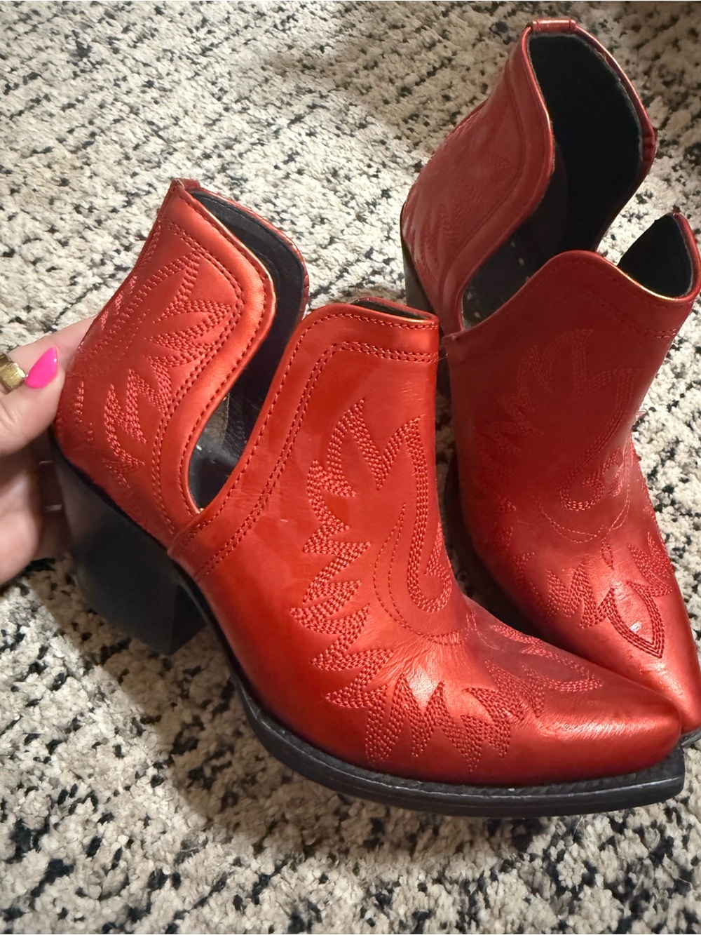 Ariat Red Leather Western Cutout Ankle Booties Women’s Size 6 - Picture 2 of 4